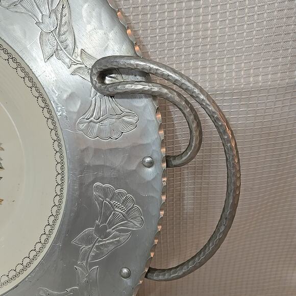 Vintage Farberware Hammered Aluminum Wrapped Ceramic Plate Fruit Floral Pattern - Picture 5 of 8